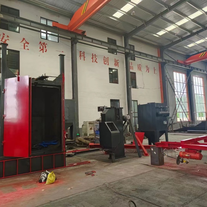 拋丸除銹設備廠家_拋丸除銹機工作視頻_化工廠防腐拋丸除銹機